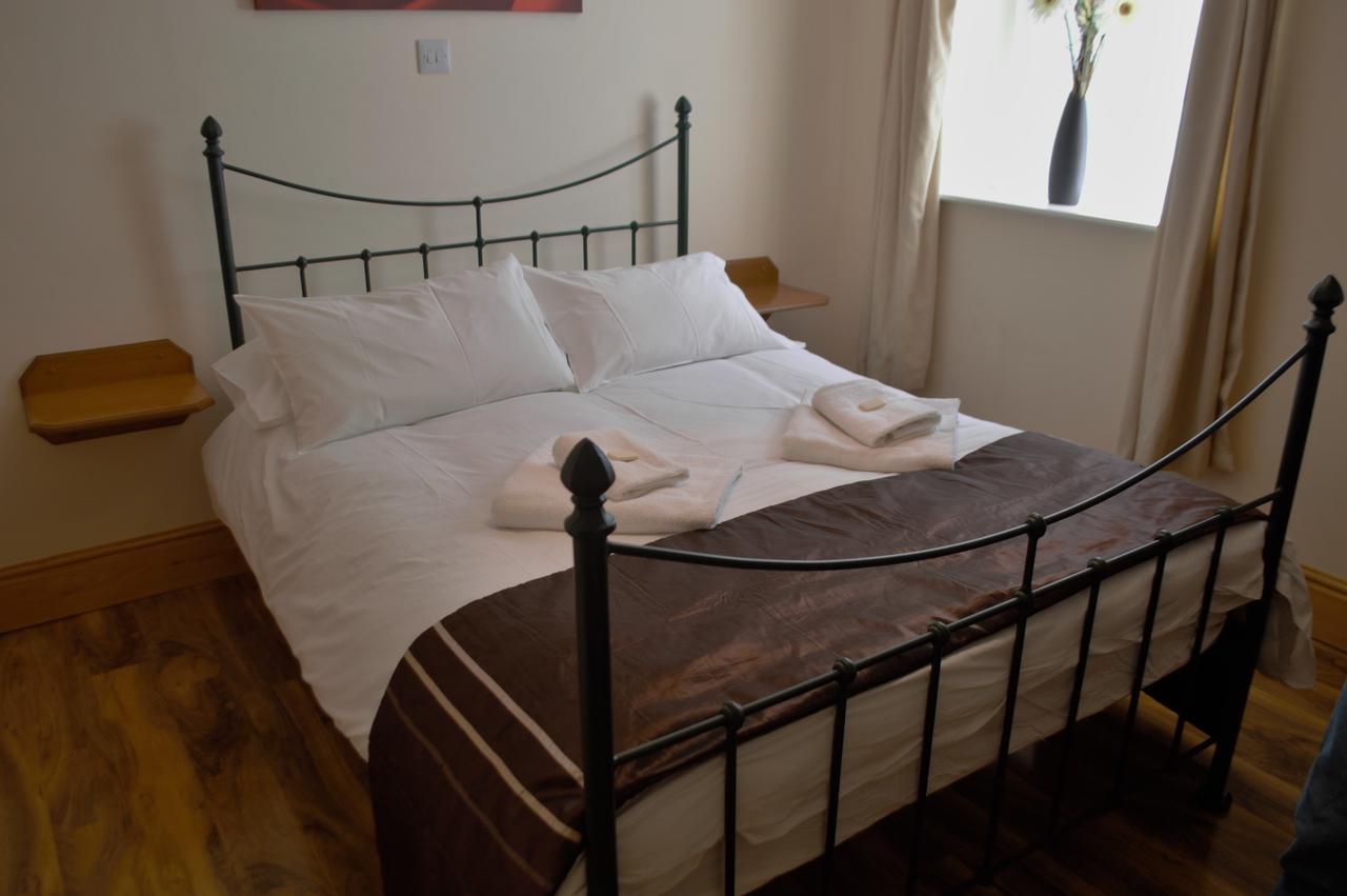Sea Breeze Guest House Дуглас Экстерьер фото